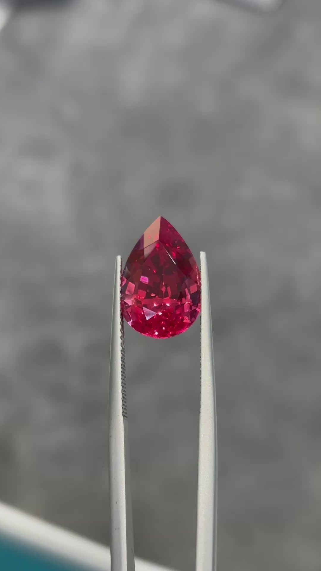 Mifanse Spinelle Rouge Jedi de Culture 1ct, Rouge Néon Légendaire, Pierre Non Sertie, Certificat IGI