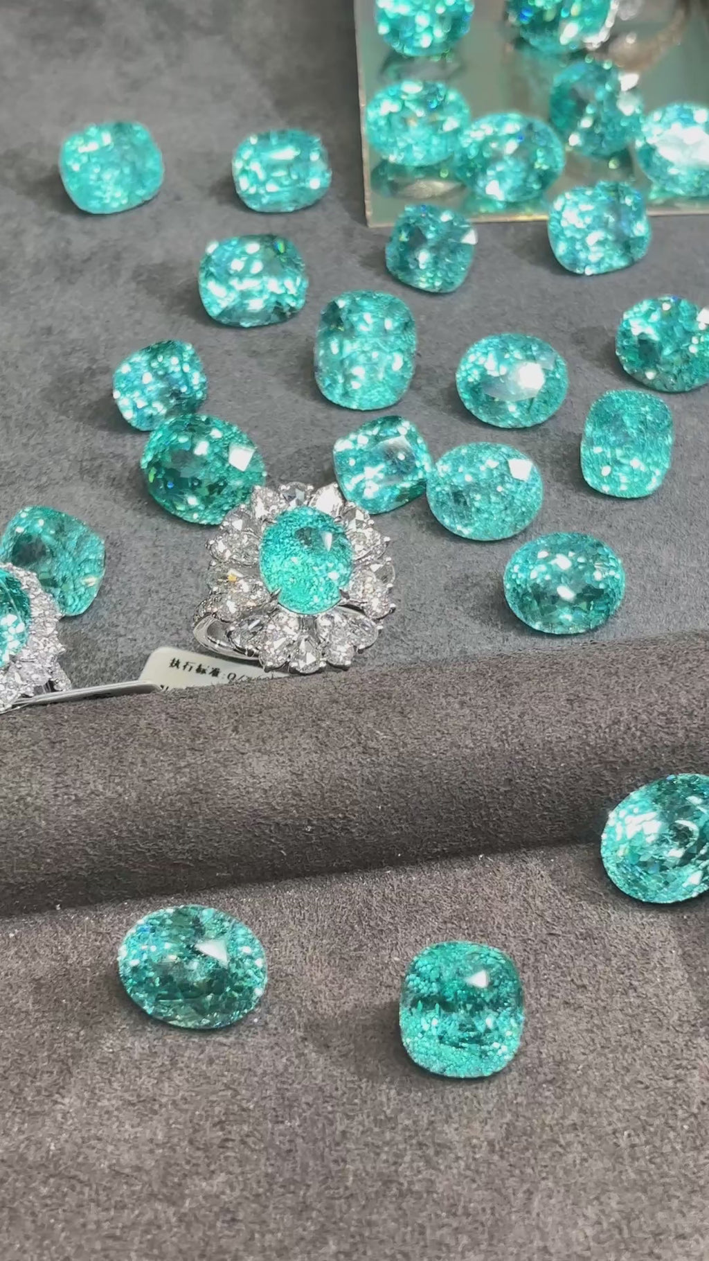 Mifanse Paraïba de laboratoire 1 carat, bleu néon, pierre non montée, certificat IGI